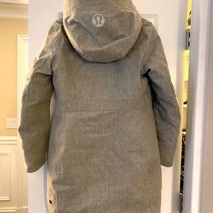LULULEMON GREY WOOL WINTER COAT- LIKE NEW